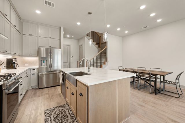 1832 Wittington Place, Farmers Branch, TX 75234