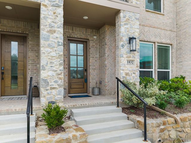 1832 Wittington Place, Farmers Branch, TX 75234