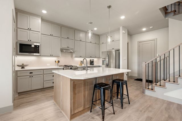 1832 Wittington Place, Farmers Branch, TX 75234