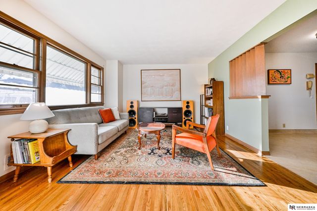 9144 Boyd Street, Omaha, NE 68134