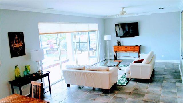 3328 SE 17th PL, Cape Coral, FL 33904
