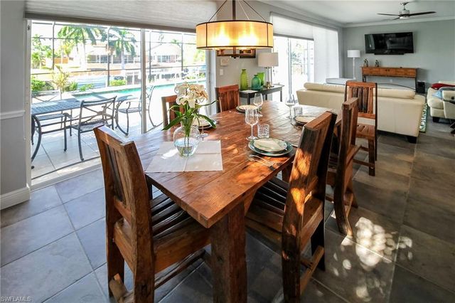 3328 SE 17th PL, Cape Coral, FL 33904