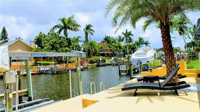 3328 SE 17th PL, Cape Coral, FL 33904