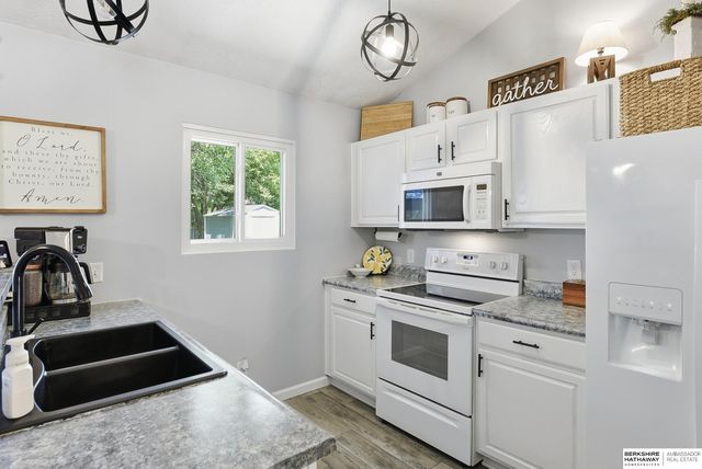 7418 S 176th Street, Omaha, NE 68136