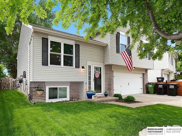 7418 S 176th Street, Omaha, NE 68136
