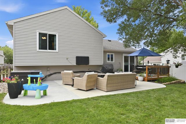 7418 S 176th Street, Omaha, NE 68136