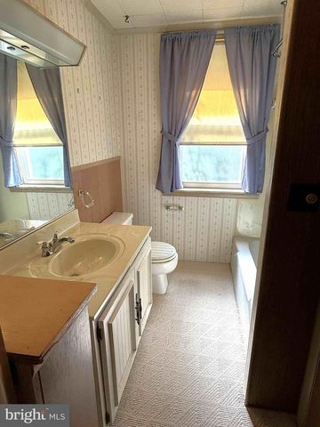 205 PARK AVE, Ephrata, PA 17522