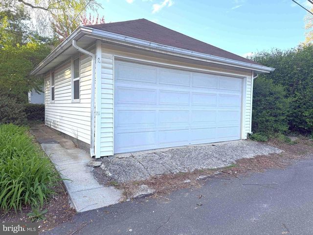 205 PARK AVE, Ephrata, PA 17522