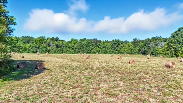 790 Squire Hall Rd, Bell Buckle, TN 37020