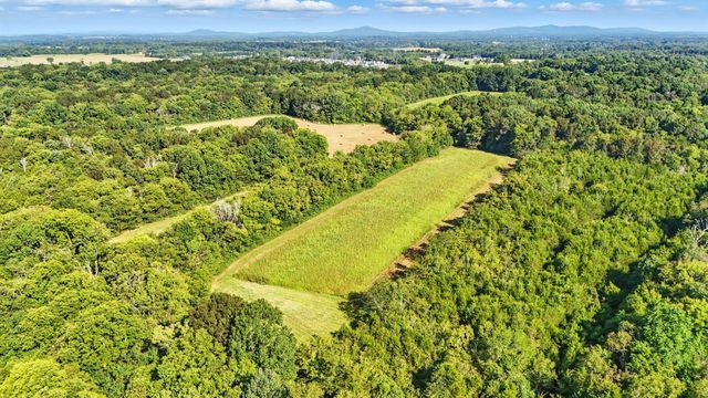 790 Squire Hall Rd, Bell Buckle, TN 37020