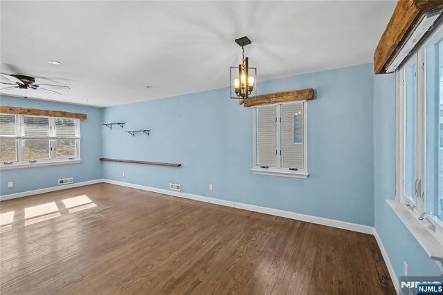 113 Seminole Avenue, Oakland, NJ 07436