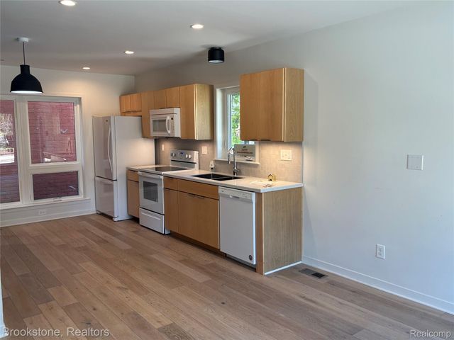 112 Mount Vernon Street 6, Detroit, MI 48202