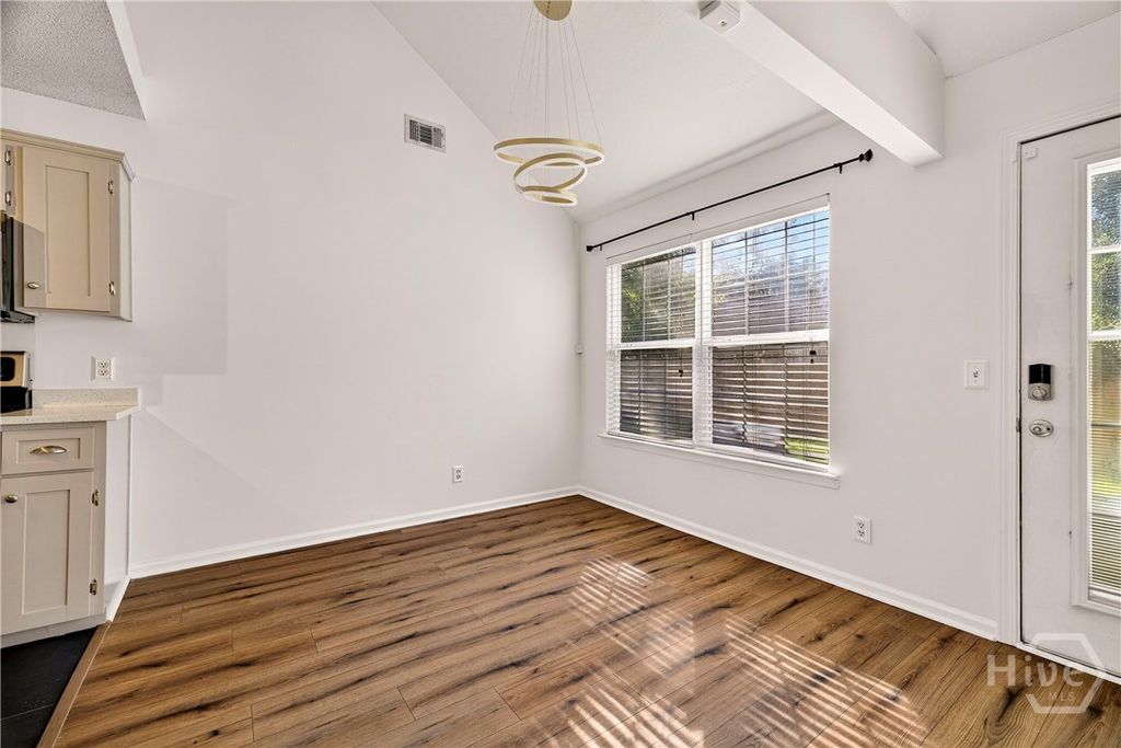 Image 7 of property listing at 111 Ashwood Drive, Pooler, GA 31322