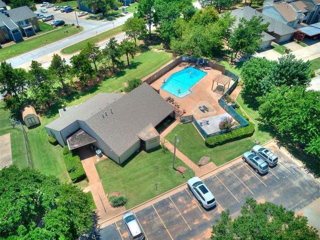 405 E Timberwind Road, Edmond, OK 73034