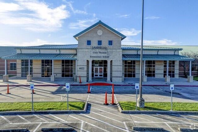 3711 Faded Oak Court, Richmond, TX 77469