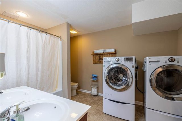 1209 Cypress Court, Warrensburg, MO 64093