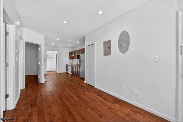 294 Governor St, Paterson City, NJ 07501
