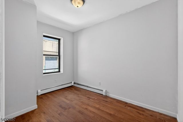 294 Governor St, Paterson City, NJ 07501