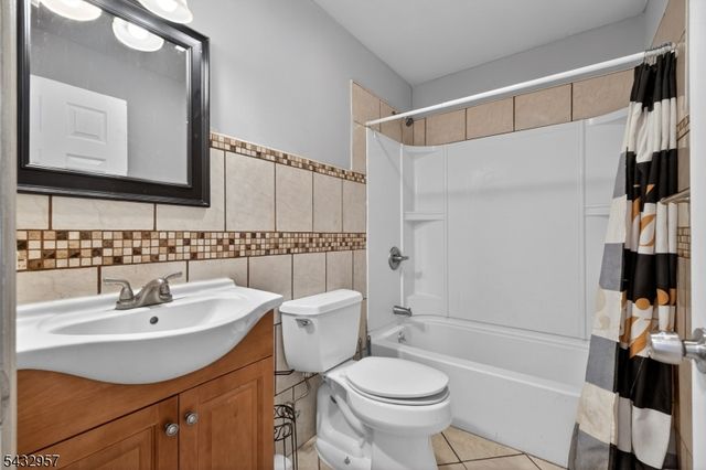 294 Governor St, Paterson City, NJ 07501