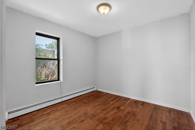 294 Governor St, Paterson City, NJ 07501