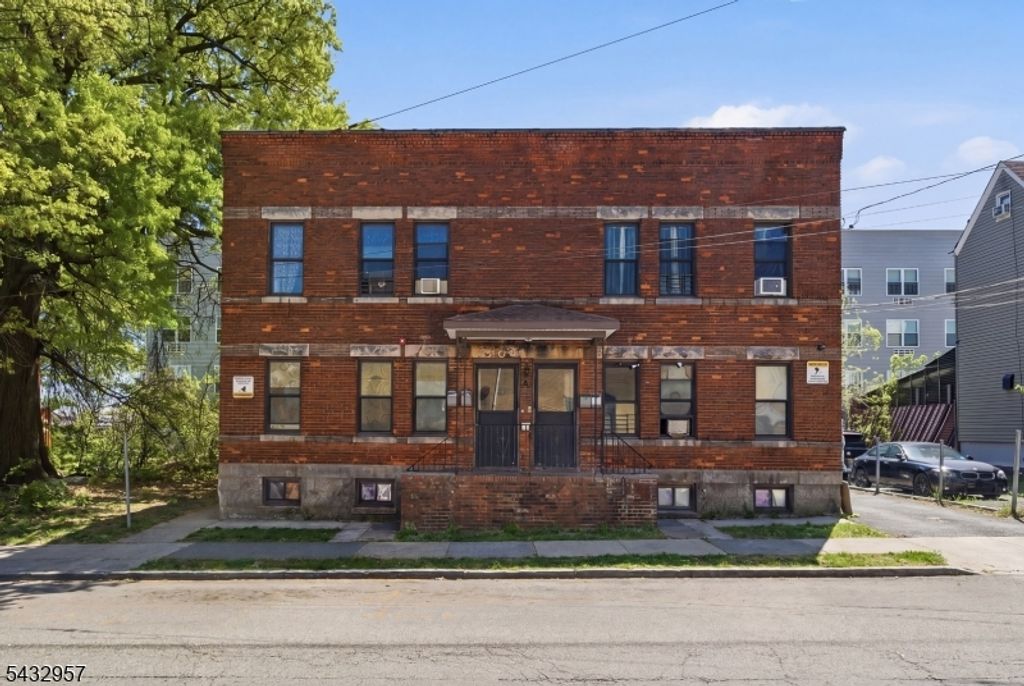 294 Governor St, Paterson City, NJ 07501