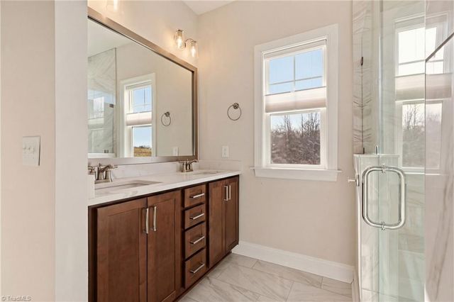 1720 Eastover Drive, Kernersville, NC 27284