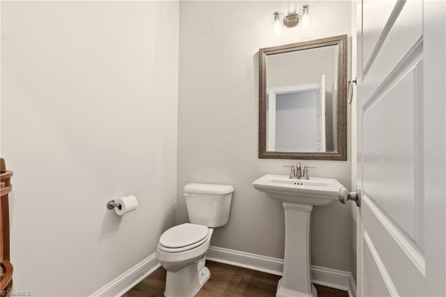 1720 Eastover Drive, Kernersville, NC 27284