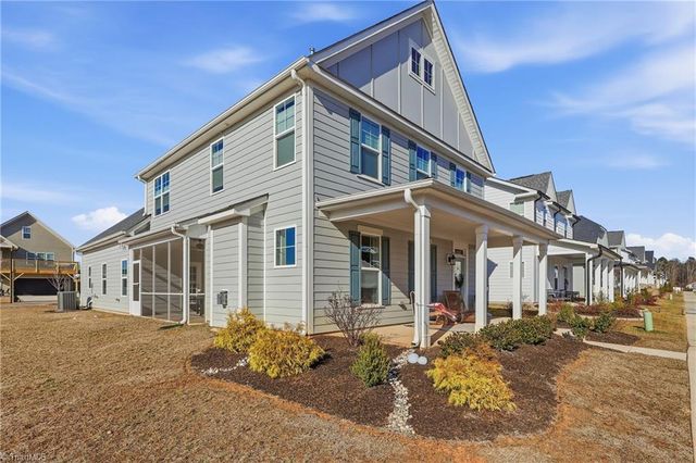 1720 Eastover Drive, Kernersville, NC 27284