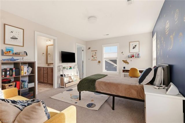 1720 Eastover Drive, Kernersville, NC 27284