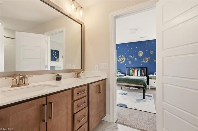 1720 Eastover Drive, Kernersville, NC 27284