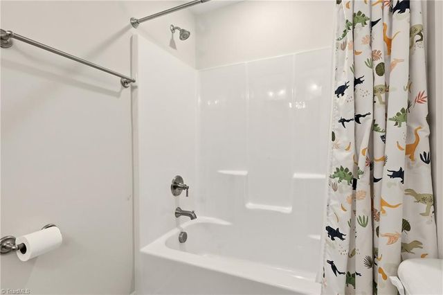 1720 Eastover Drive, Kernersville, NC 27284