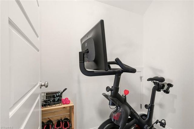 1720 Eastover Drive, Kernersville, NC 27284