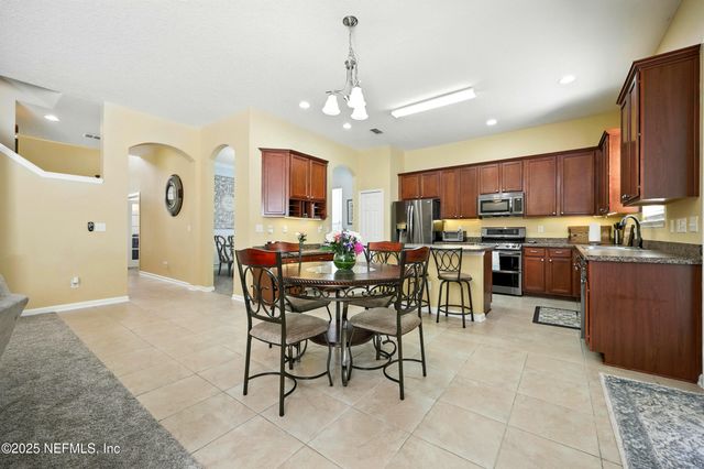 517 ROSERUSH Lane, Jacksonville, FL 32225