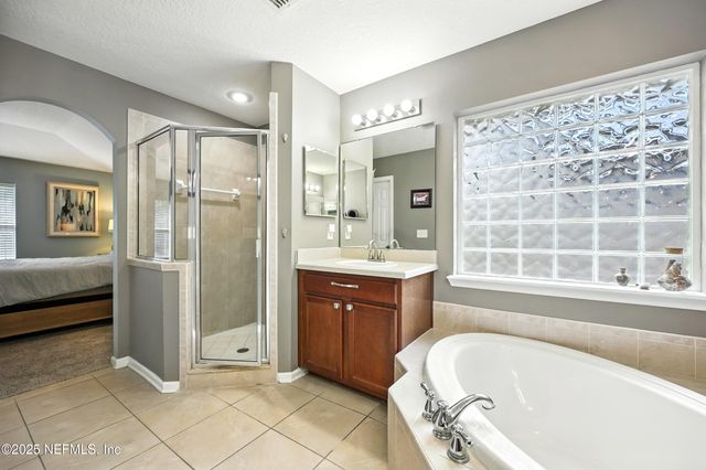 517 ROSERUSH Lane, Jacksonville, FL 32225