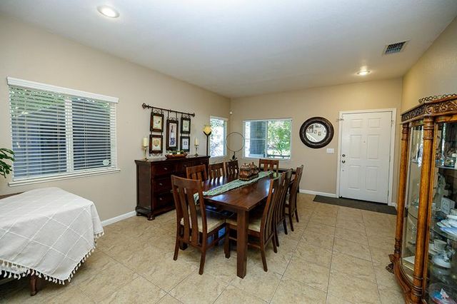 2365 Triumph Ct, Turlock, CA 95380