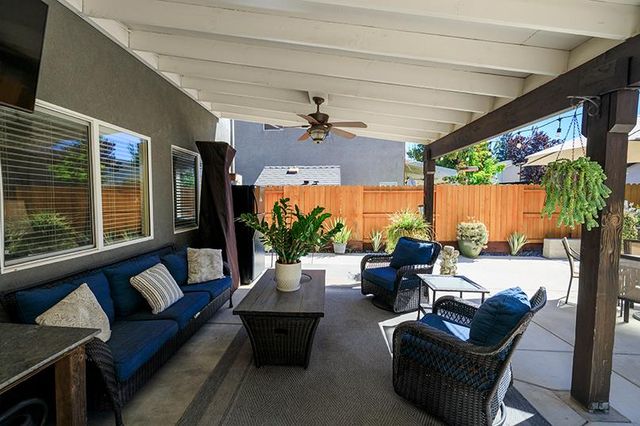 2365 Triumph Ct, Turlock, CA 95380