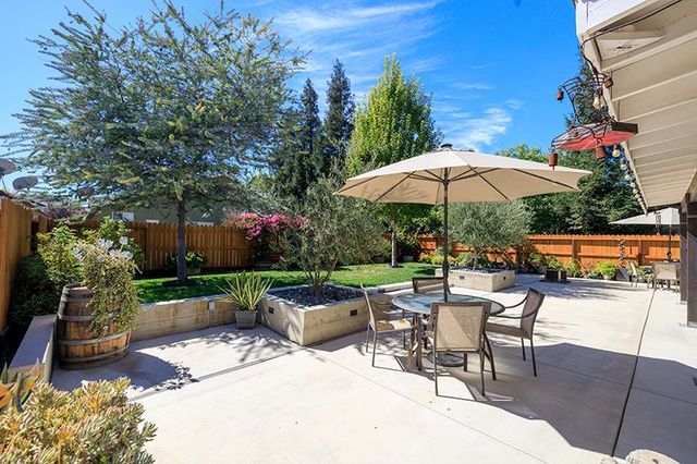 2365 Triumph Ct, Turlock, CA 95380
