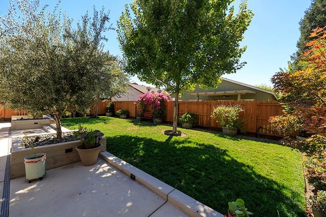 2365 Triumph Ct, Turlock, CA 95380