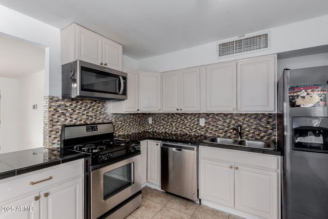 4944 W SIERRA VISTA Drive, Glendale, AZ 85301