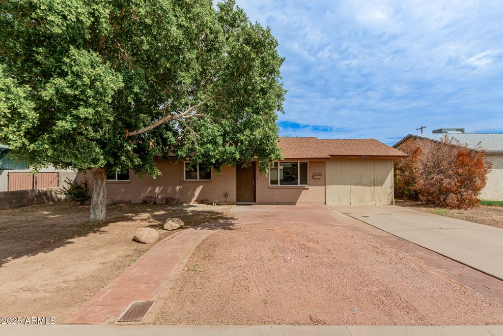 4944 W SIERRA VISTA Drive, Glendale, AZ 85301