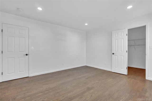 92 Sweetgum Lane, Miller Place, NY 11764