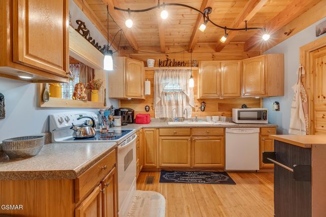 1121 Turkey Ridge Way, Seymour, TN 37865