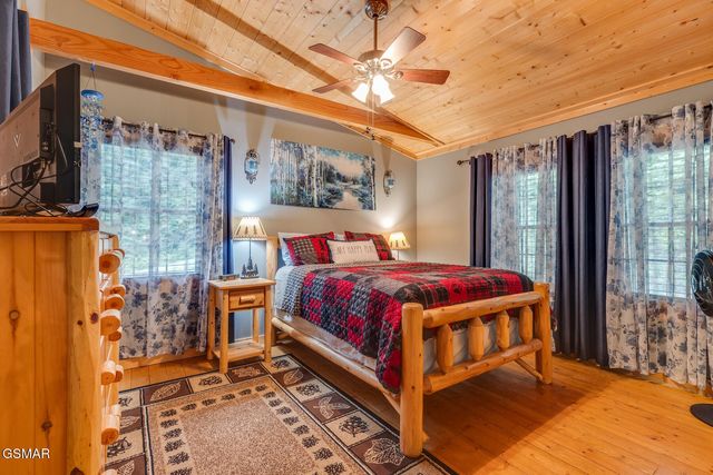 1121 Turkey Ridge Way, Seymour, TN 37865