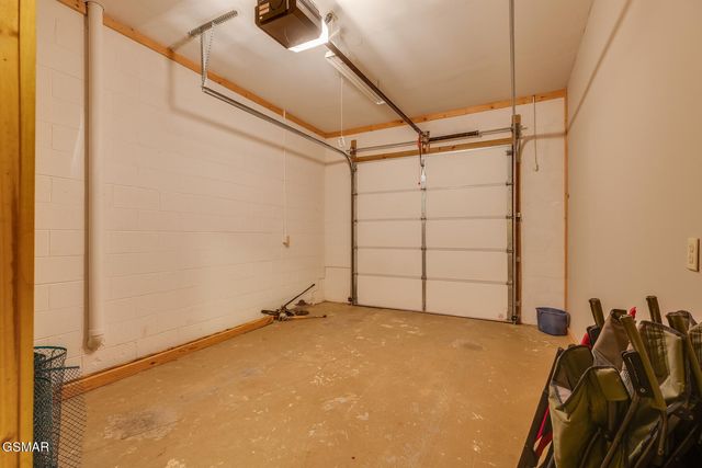 1121 Turkey Ridge Way, Seymour, TN 37865