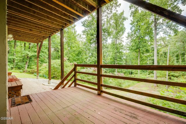 1121 Turkey Ridge Way, Seymour, TN 37865