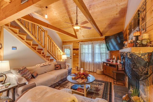 1121 Turkey Ridge Way, Seymour, TN 37865