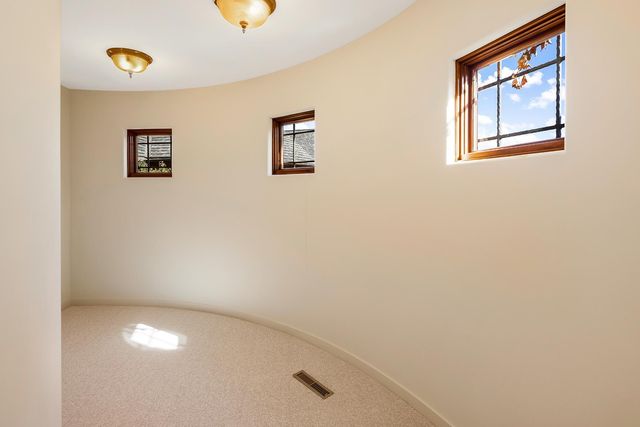 1700 Kenwood Parkway, Minneapolis, MN 55405