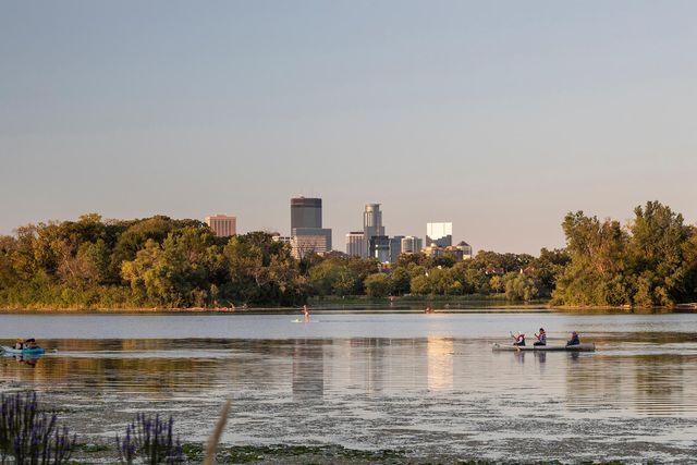 1700 Kenwood Parkway, Minneapolis, MN 55405
