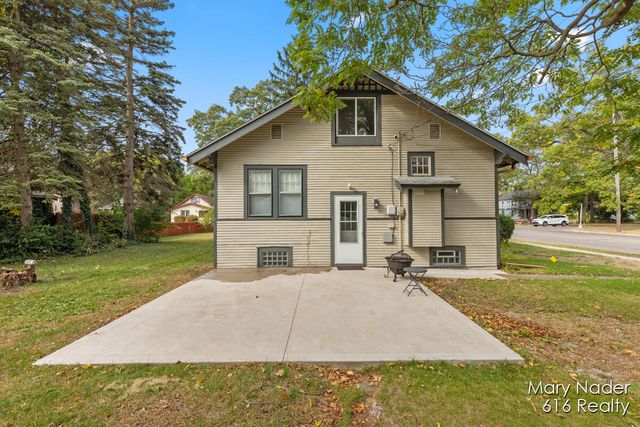 2200 Peck Street, Muskegon, MI 49444