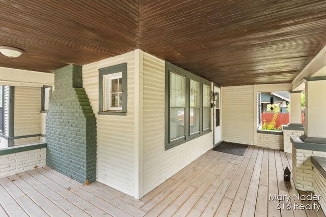 2200 Peck Street, Muskegon, MI 49444